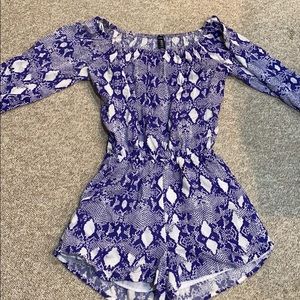 Long sleeve romper size XS